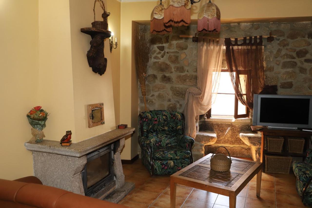Casa Na Serra Da Estrela Melo Luaran gambar